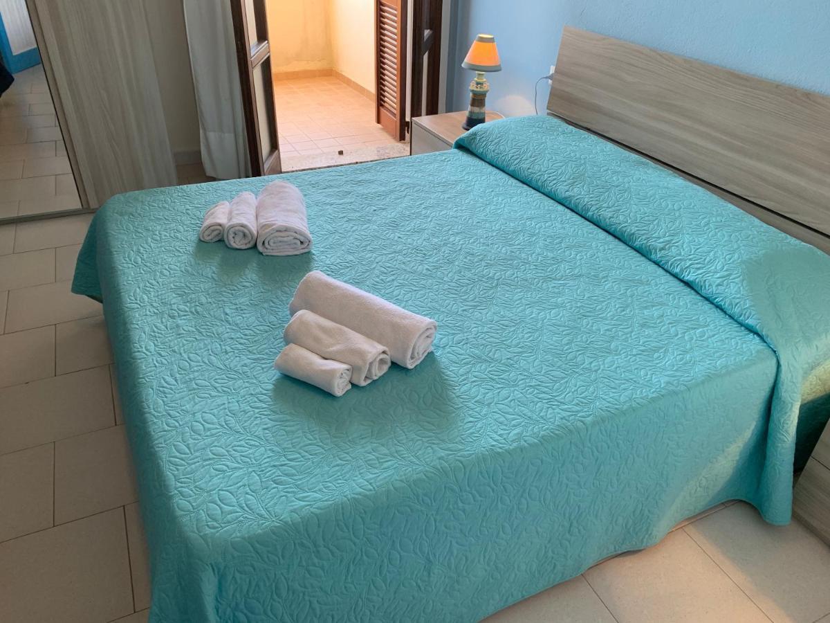 Una Finestra Sul Mare Calasetta Ngoại thất bức ảnh